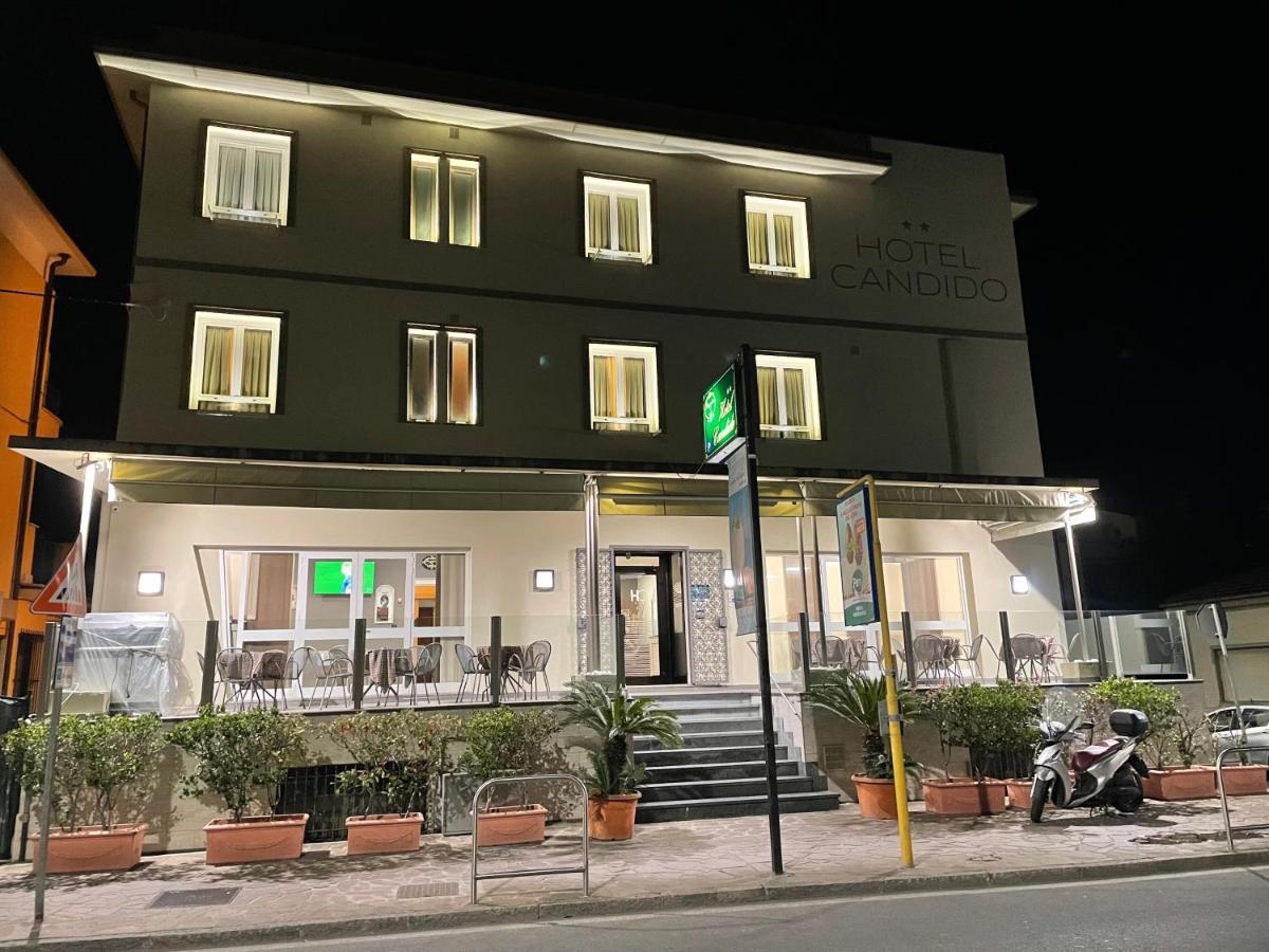 Hotel Candido Диано-Марина Экстерьер фото